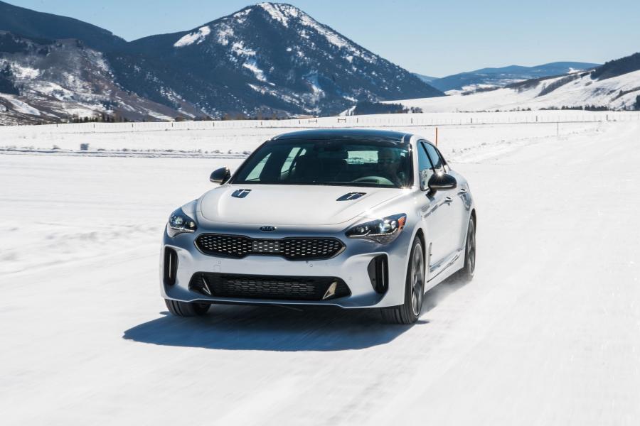  Kia Stinger GT AWD (CK) 2017 года  (NA) (фото 22 из 42)